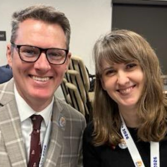 👋 Hi, I’m Susan. Birding beekeeper - Picture 4 of 16